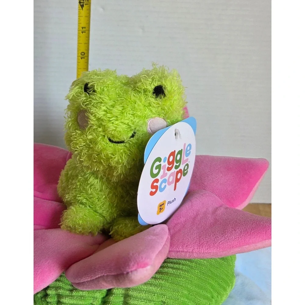 NEW Gigglescape 11 inch Stackable Lily Pad Pond Frog Stuffed Animal Toy Plush